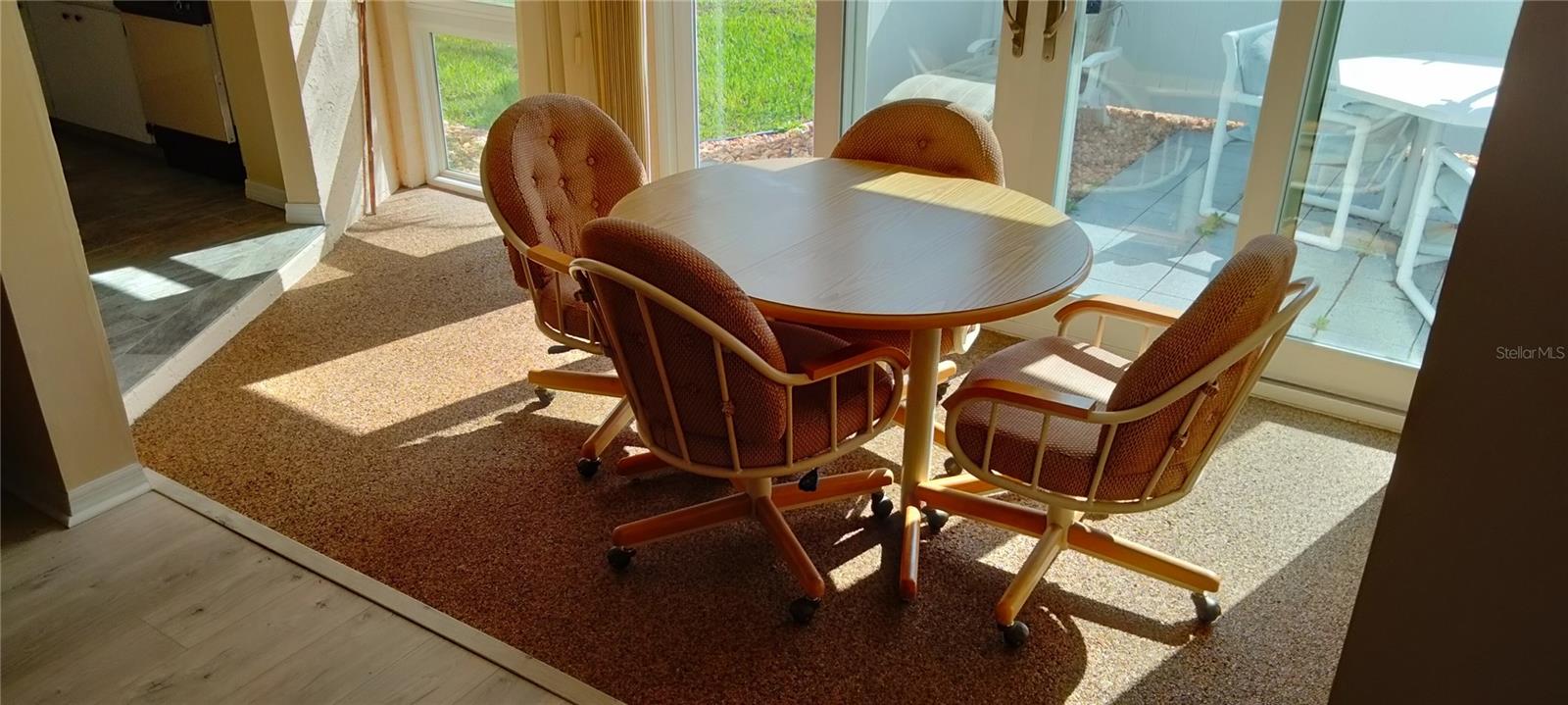 Image 9 of 31 For 1812 Atrium Drive