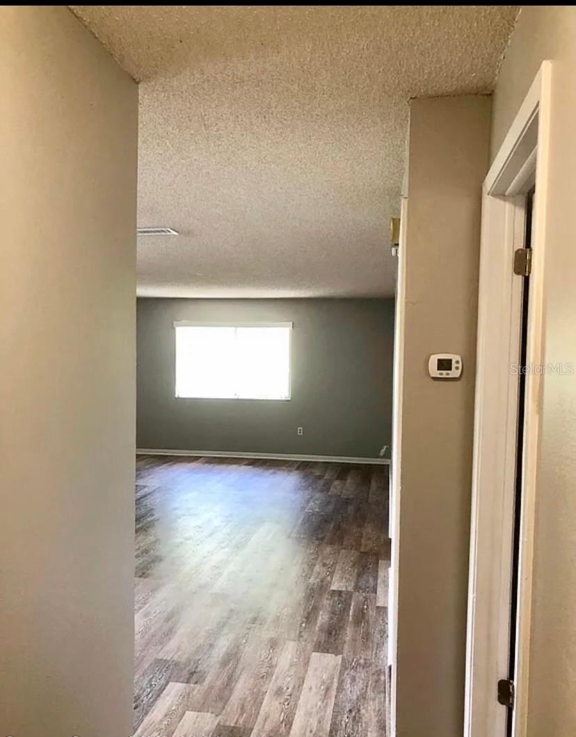 Image 2 of 10 For 2191 Columbia Boulevard 3