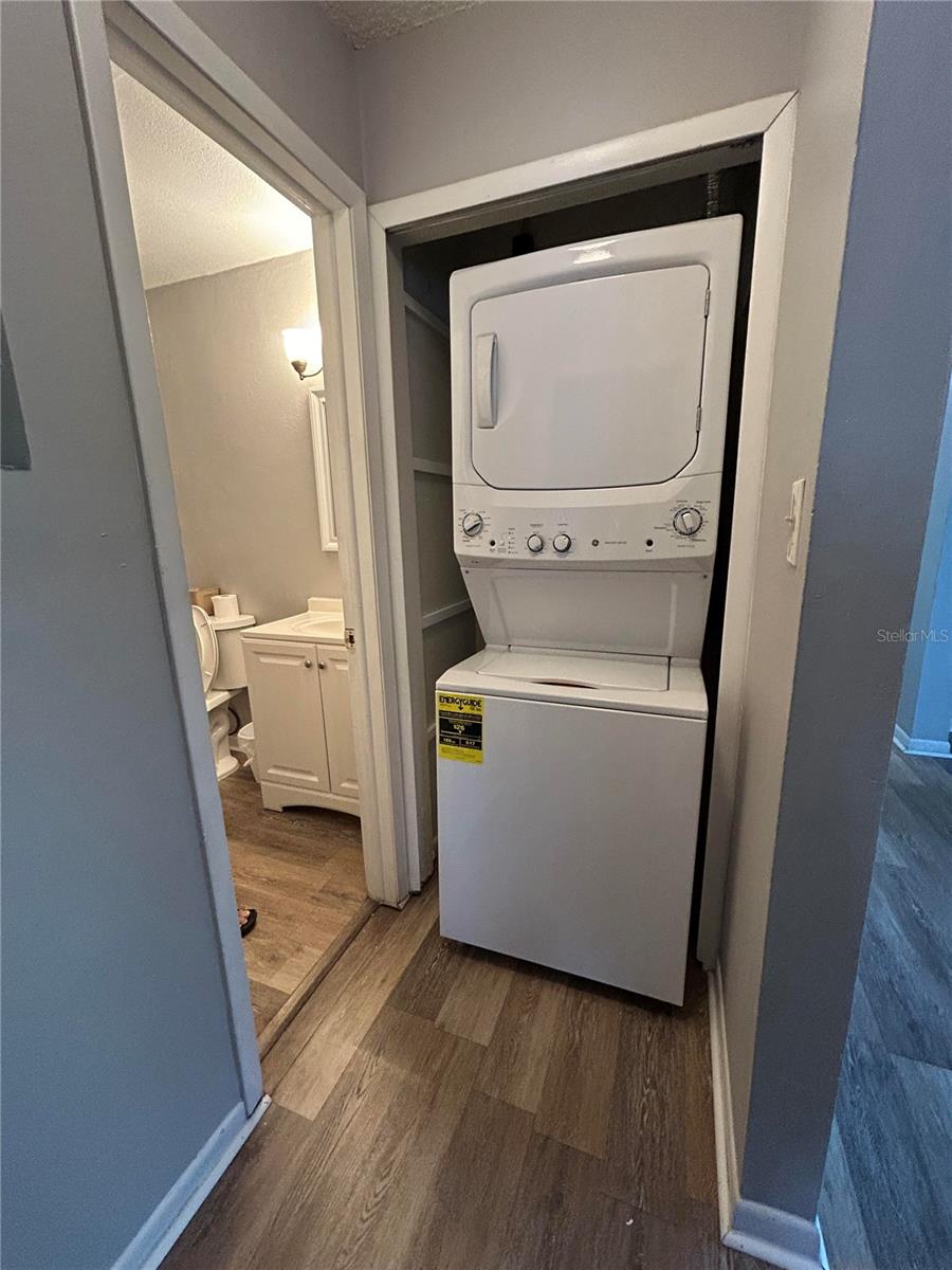 Image 7 of 10 For 2191 Columbia Boulevard 3