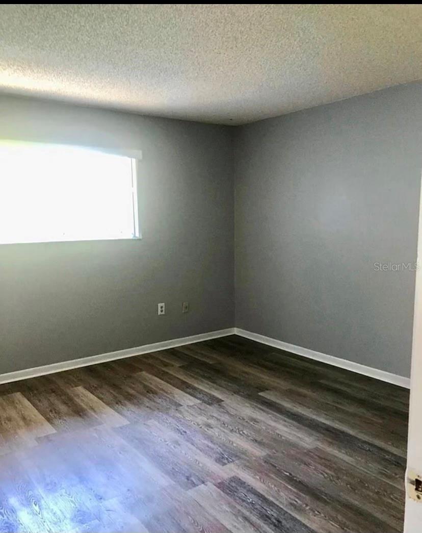 Image 9 of 10 For 2191 Columbia Boulevard 3