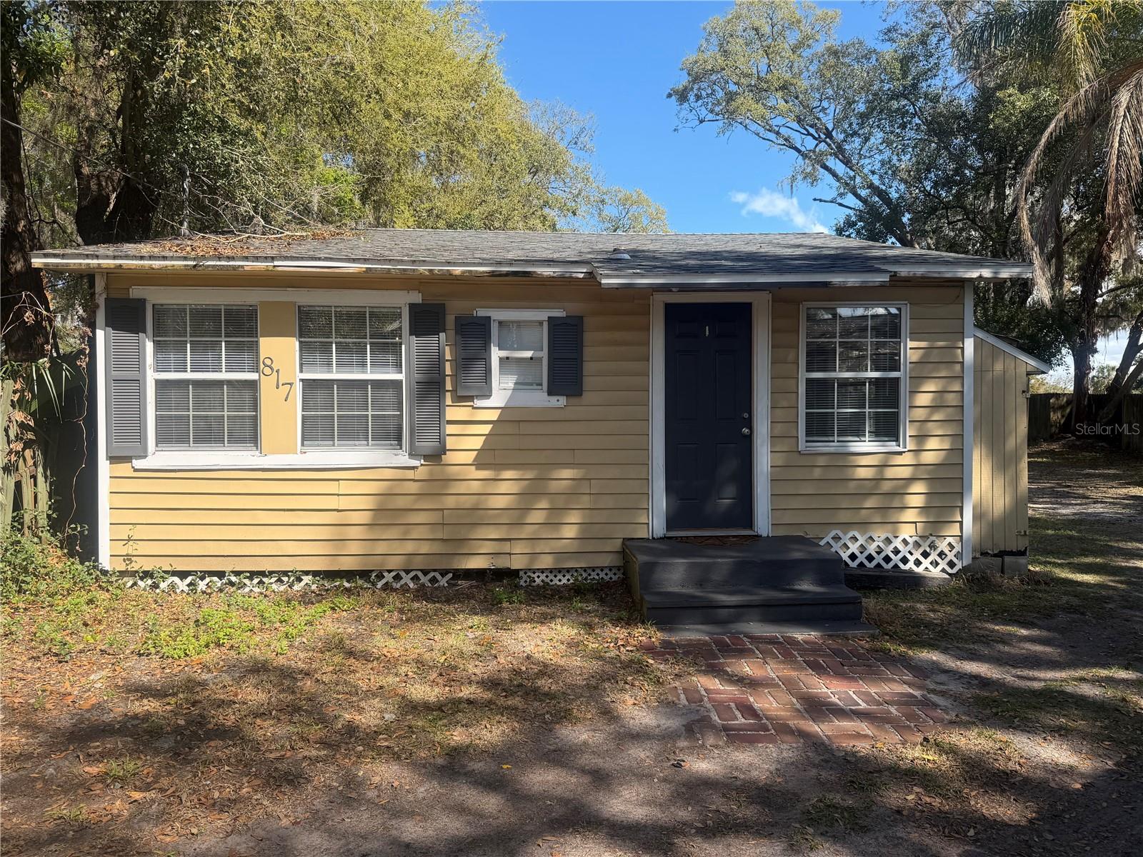 Image 21 of 44 For 815 Bay Street