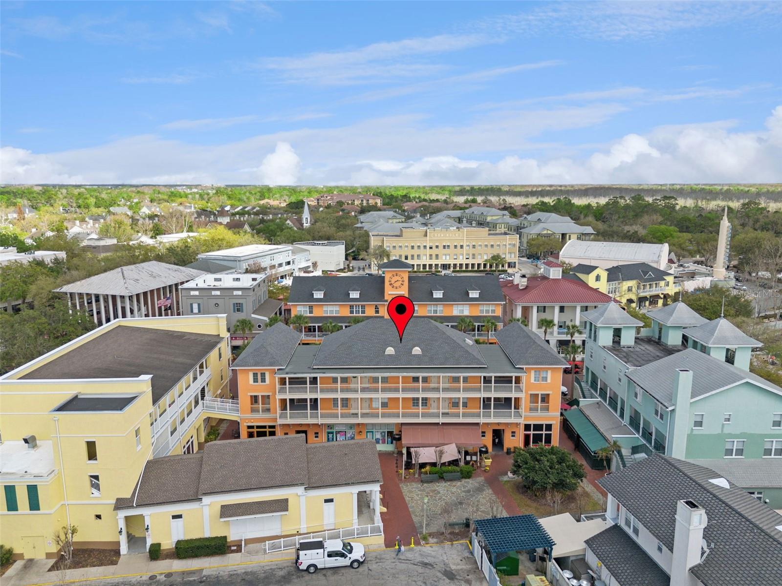 Image 16 of 31 For 606 Market Street 240