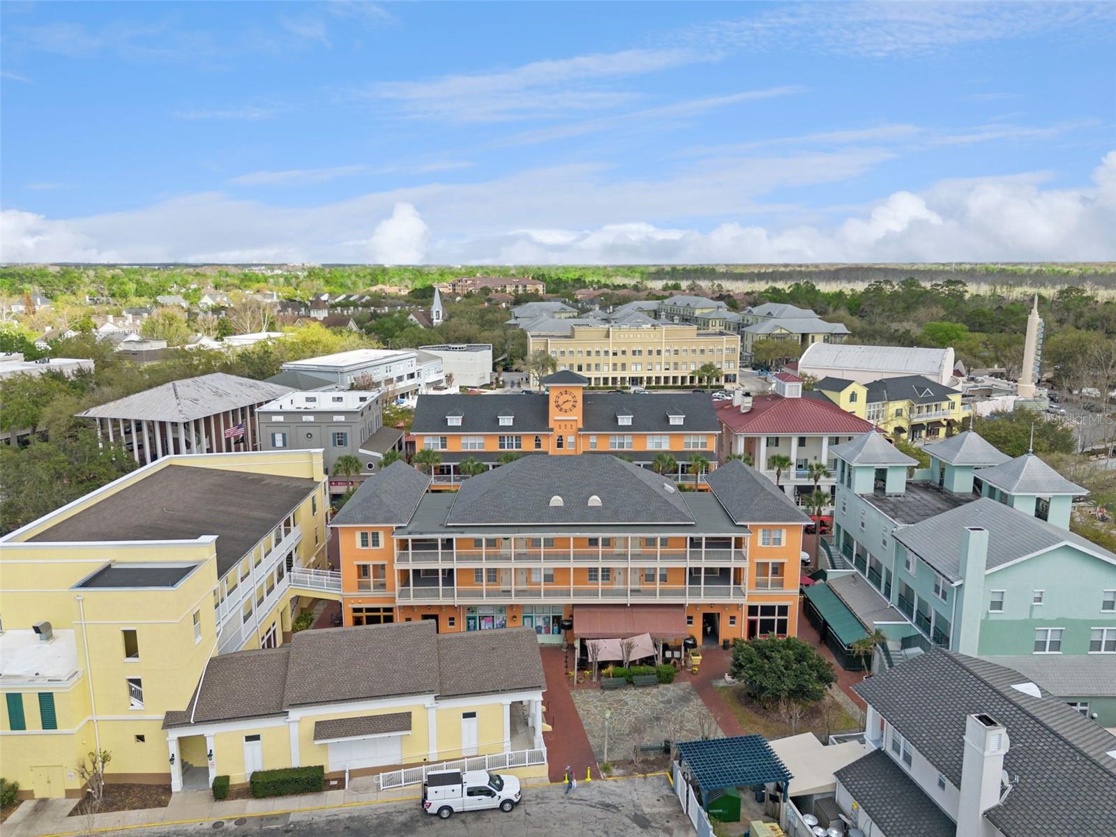 Image 17 of 31 For 606 Market Street 240