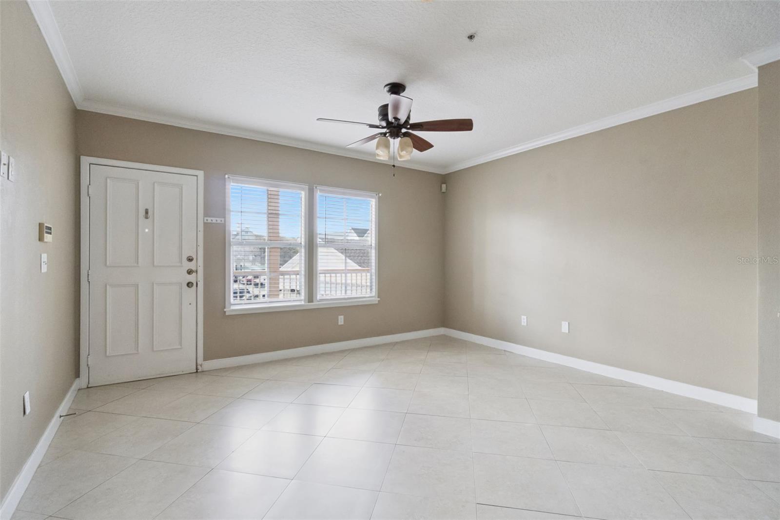 Image 6 of 31 For 606 Market Street 240