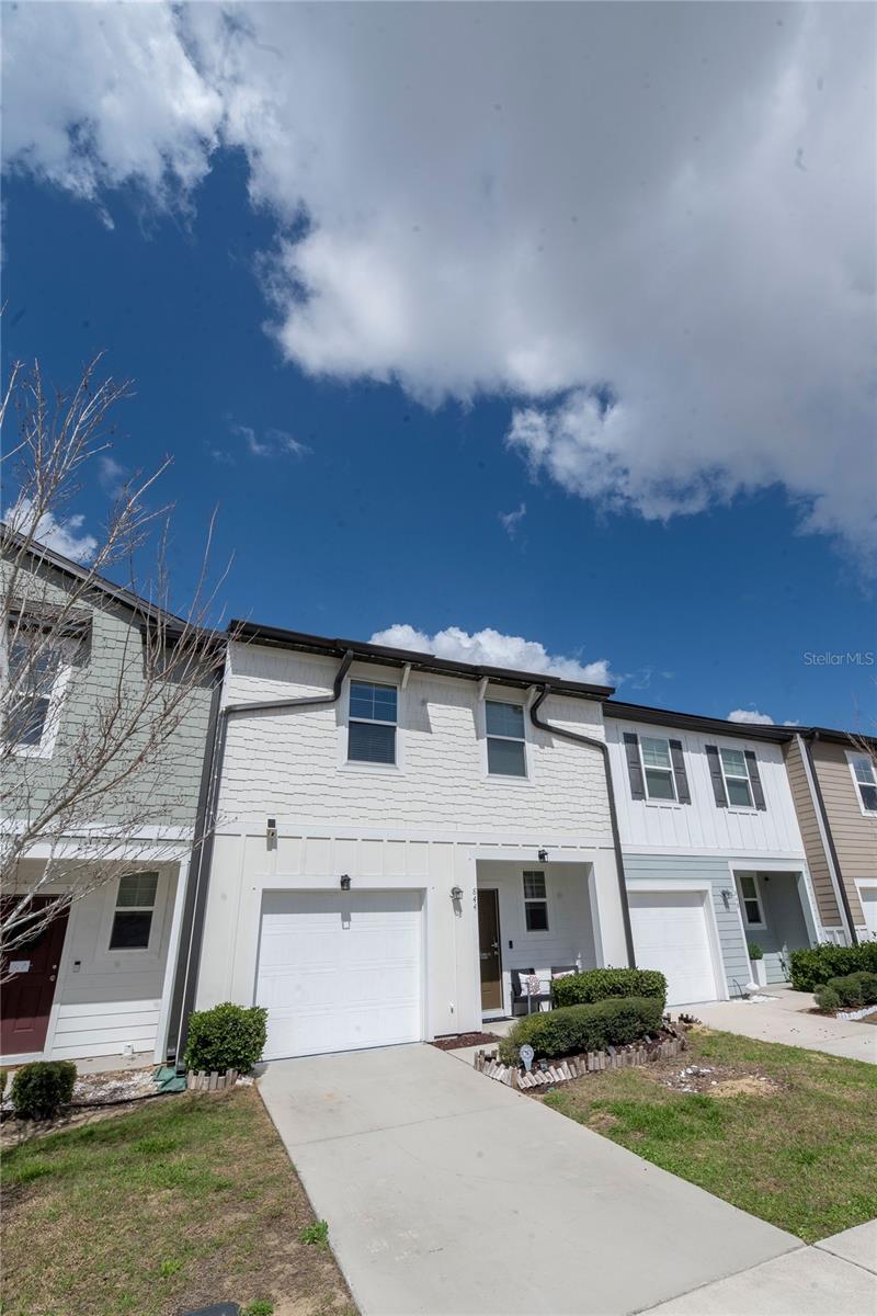 Image 2 of 41 For 844 Grandin Street