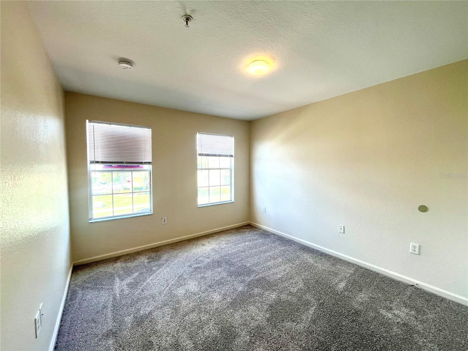 Image 15 of 26 For 2950 Ashland Lane S