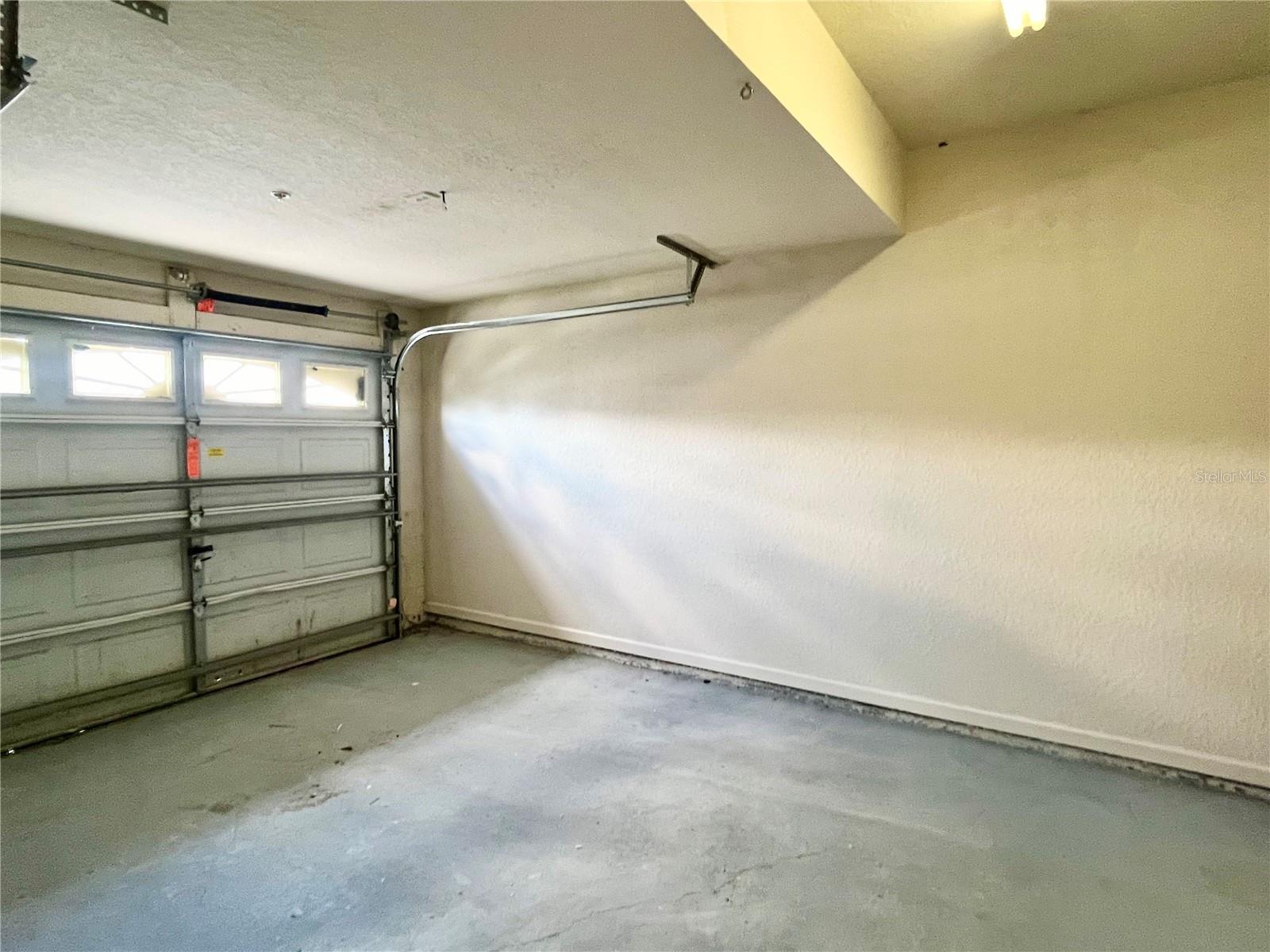 Image 22 of 26 For 2950 Ashland Lane S