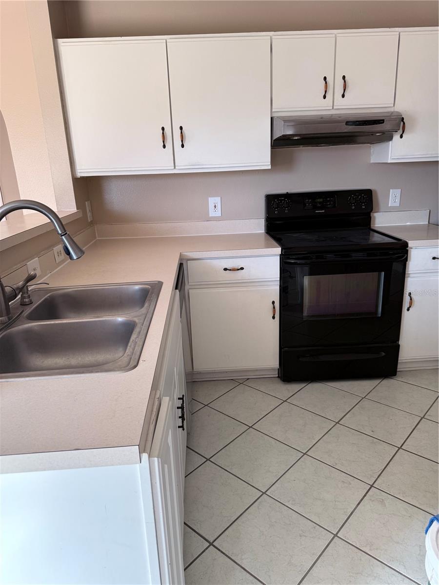 Image 8 of 8 For 865 Adour Drive