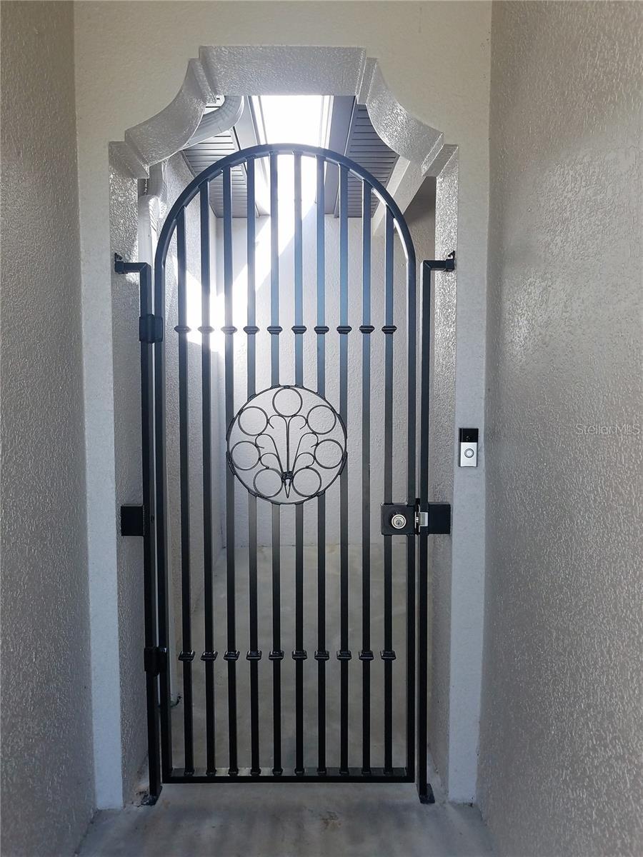 Image 2 of 16 For 8420 Magnificent Lane