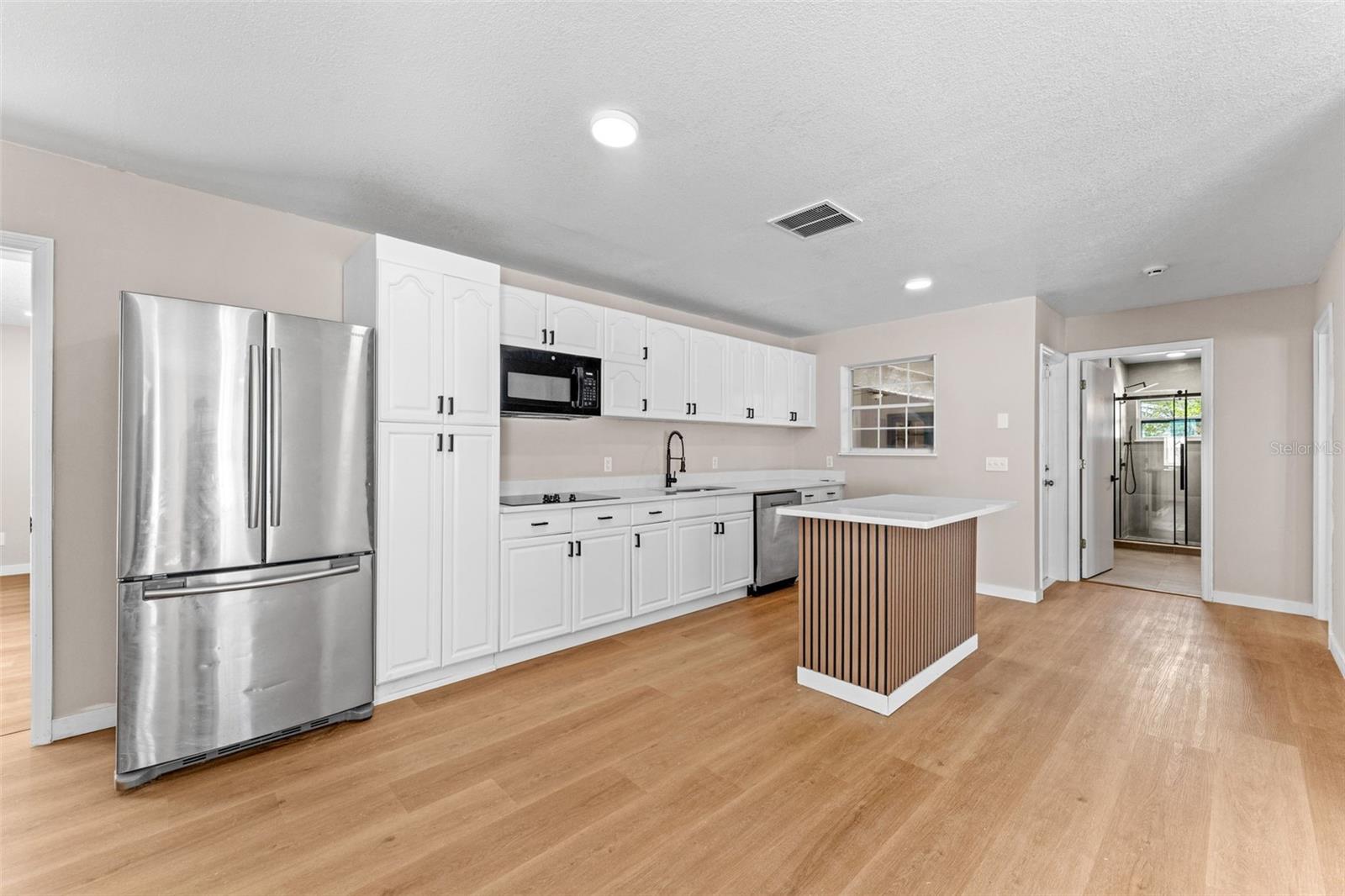 Image 37 of 55 For 5521 Oak Street