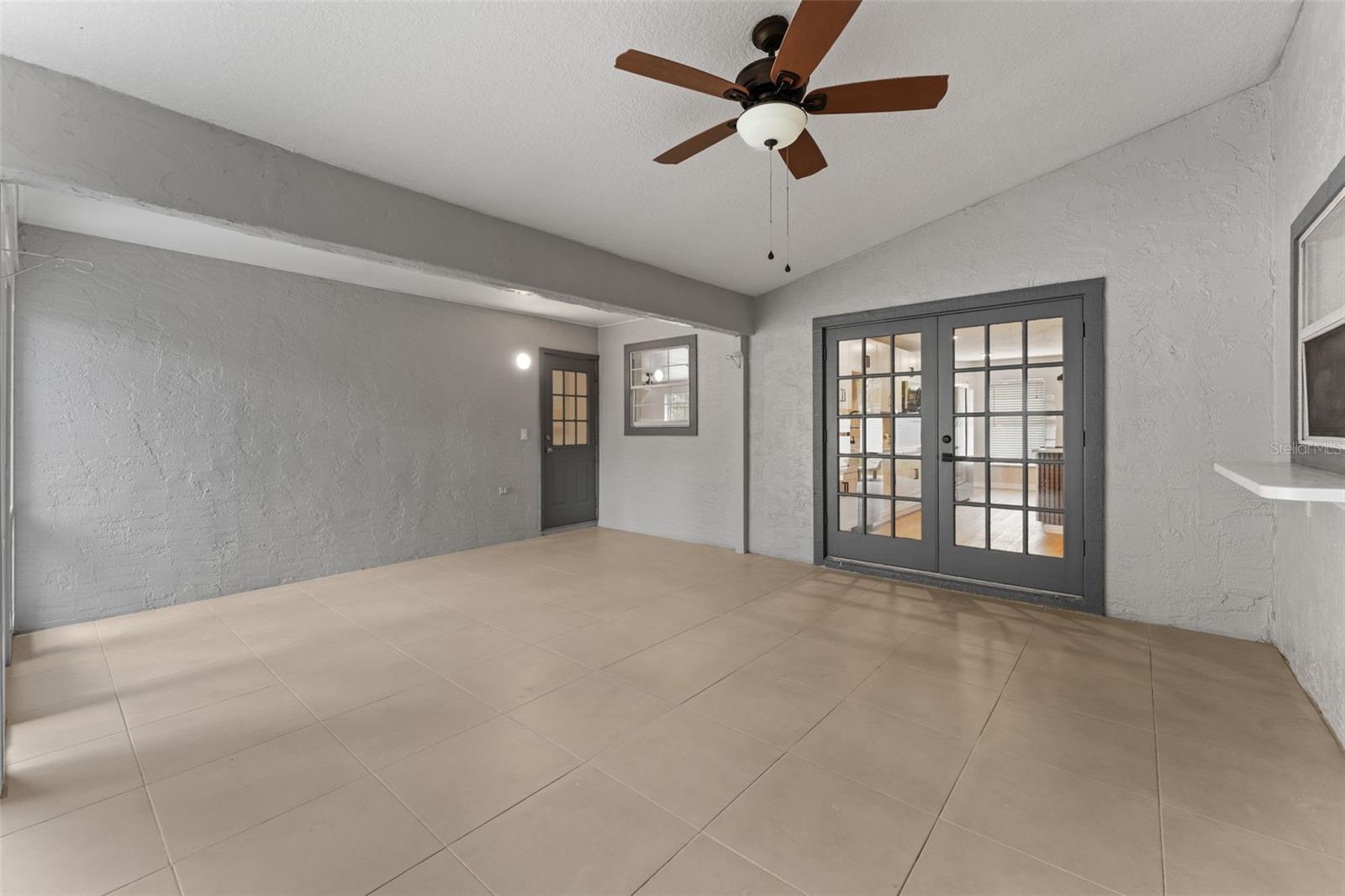 Image 45 of 55 For 5521 Oak Street