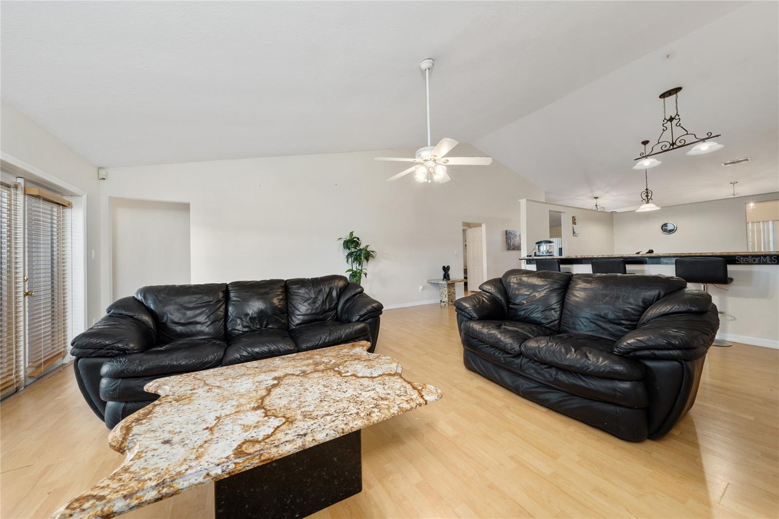 Image 15 of 42 For 12017 Fambridge