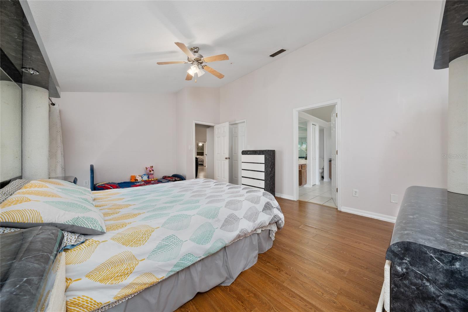 Image 19 of 42 For 12017 Fambridge