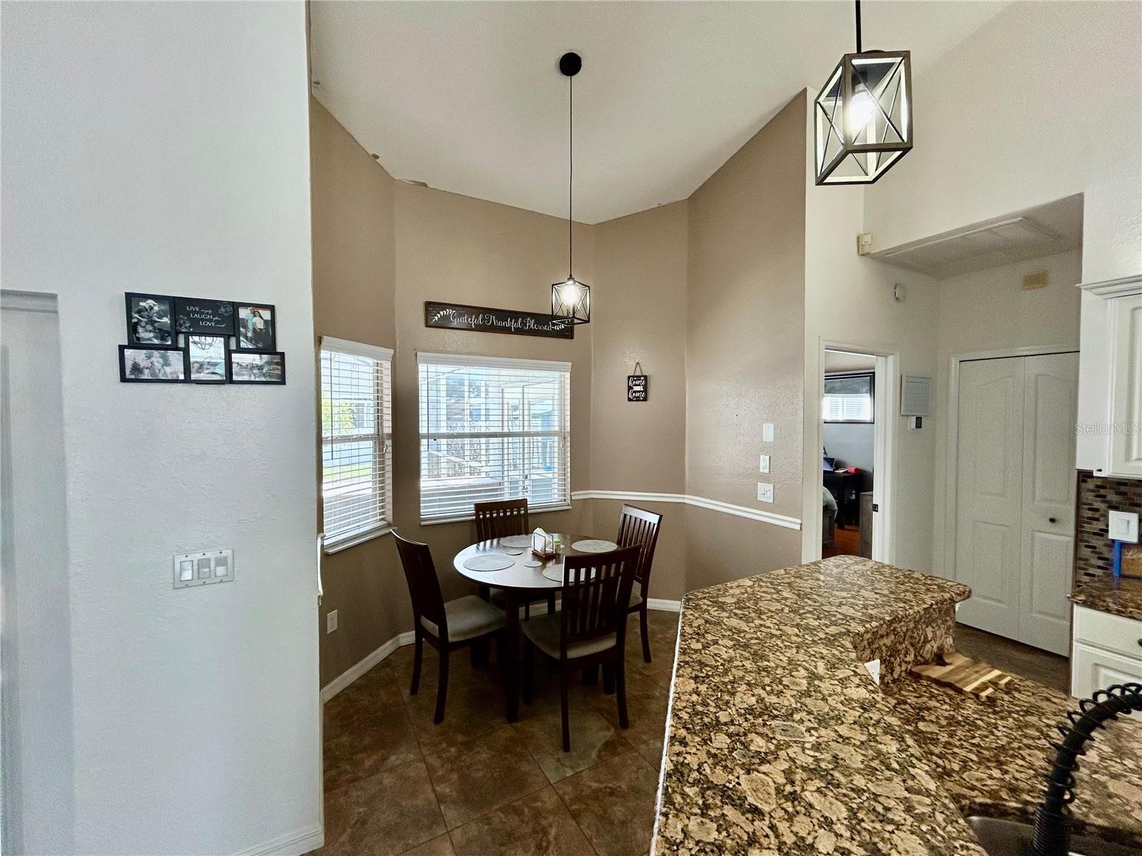 Image 15 of 55 For 2085 Raymond Drive