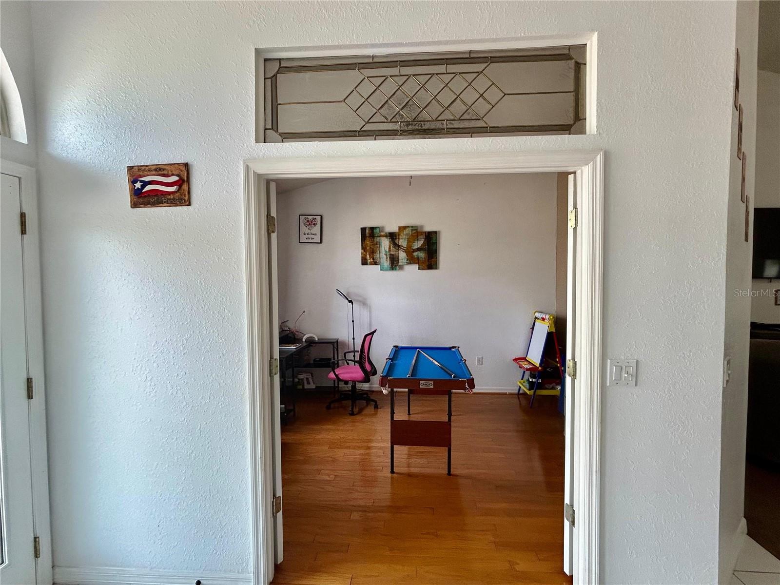 Image 20 of 55 For 2085 Raymond Drive