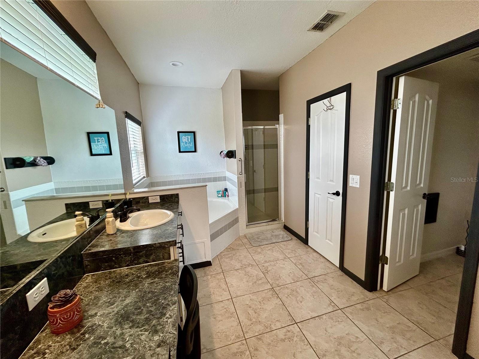 Image 29 of 55 For 2085 Raymond Drive