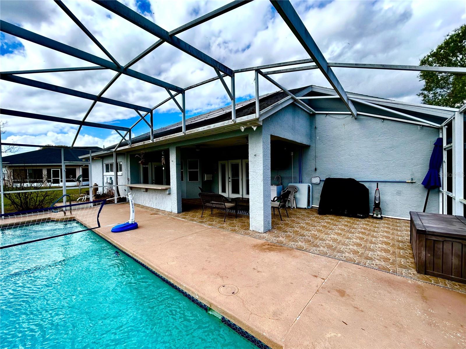 Image 43 of 55 For 2085 Raymond Drive