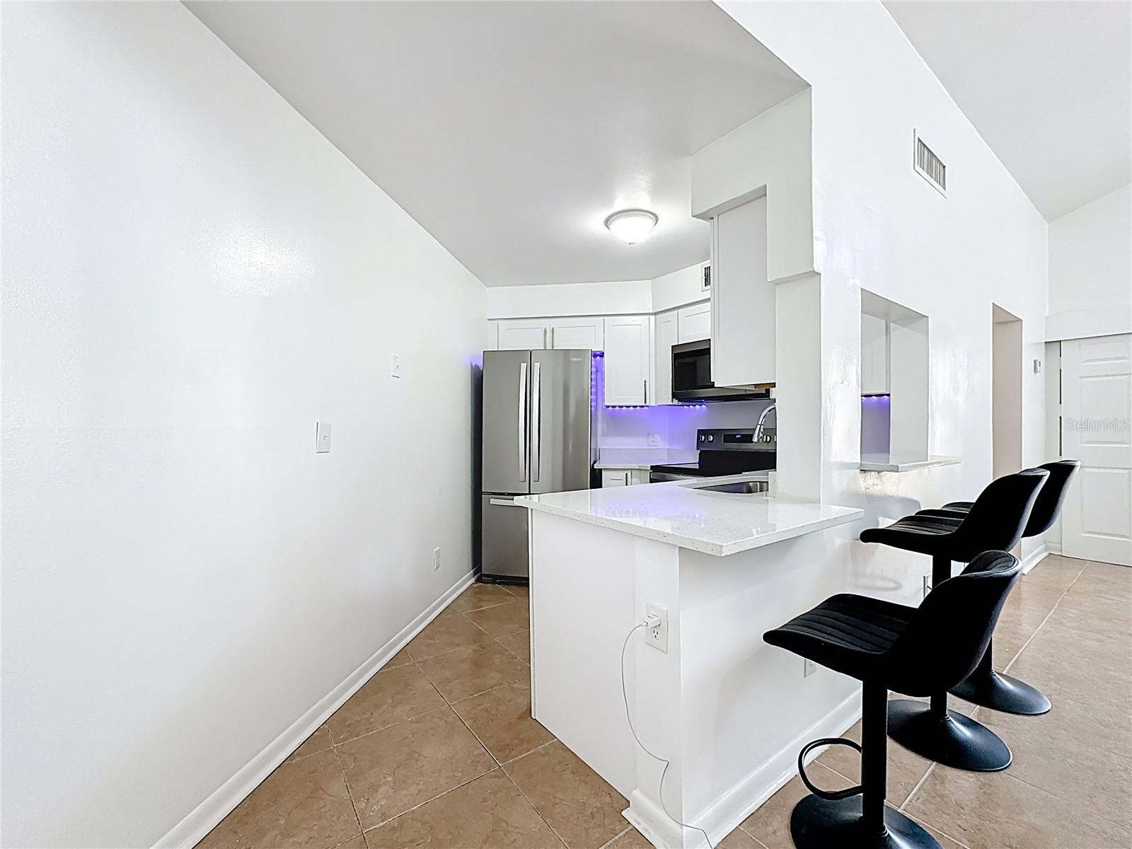 Image 13 of 34 For 3923 Atrium Drive 3923