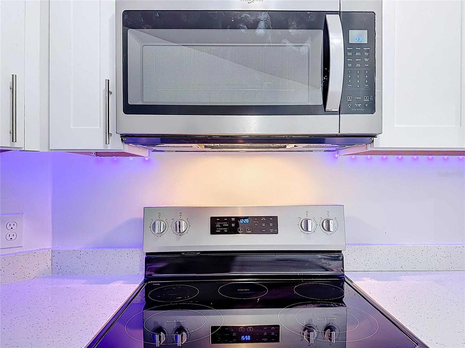 Image 17 of 34 For 3923 Atrium Drive 3923