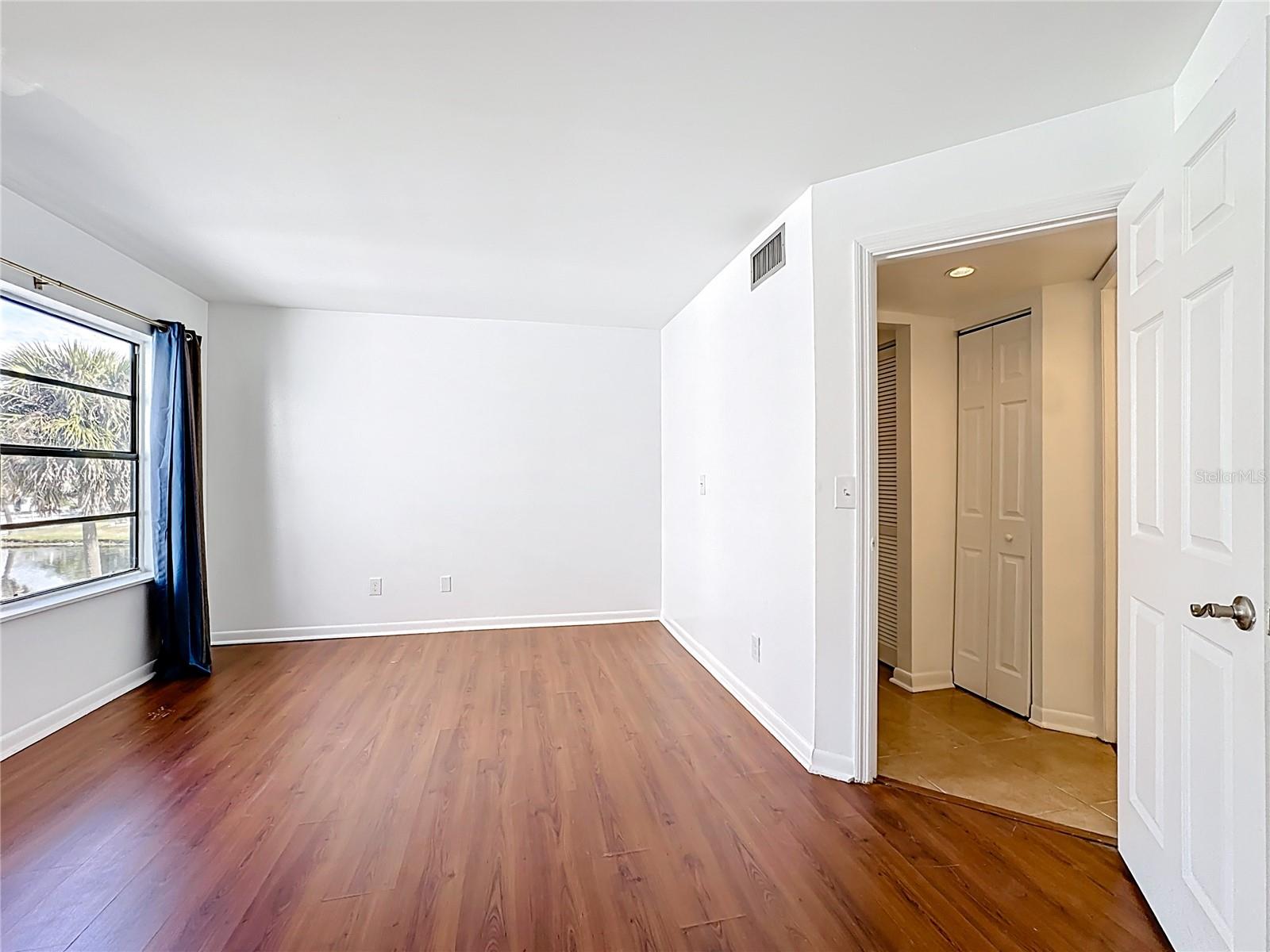 Image 20 of 34 For 3923 Atrium Drive 3923