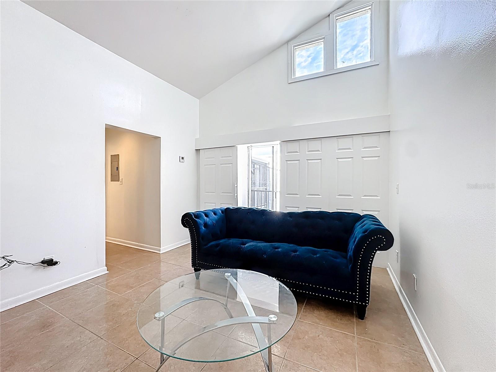 Image 4 of 34 For 3923 Atrium Drive 3923