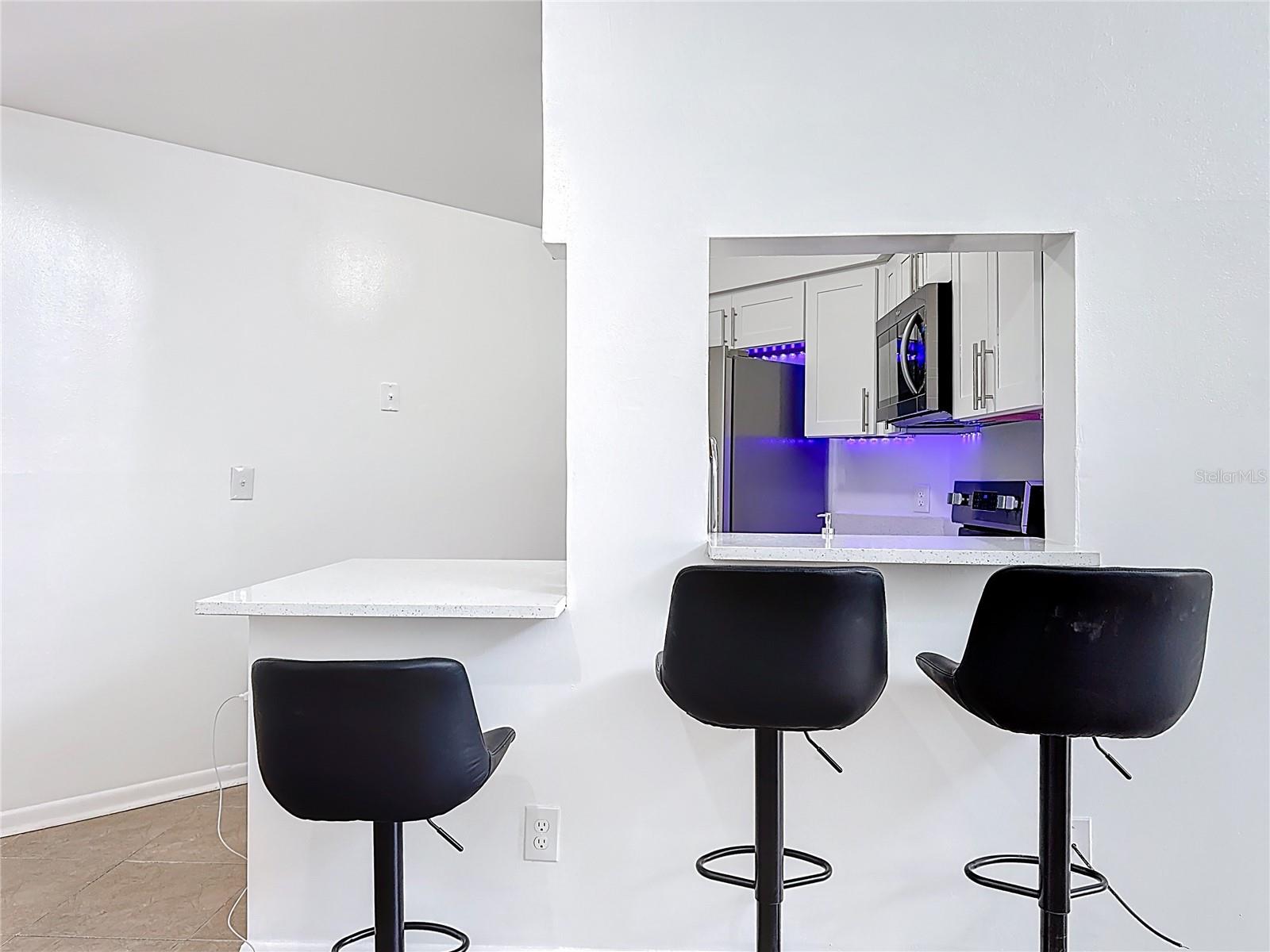 Image 9 of 34 For 3923 Atrium Drive 3923