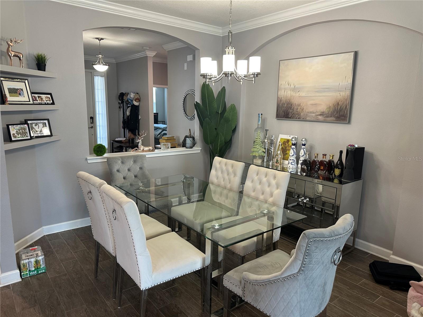 Image 2 of 10 For 1424 Clubman Drive