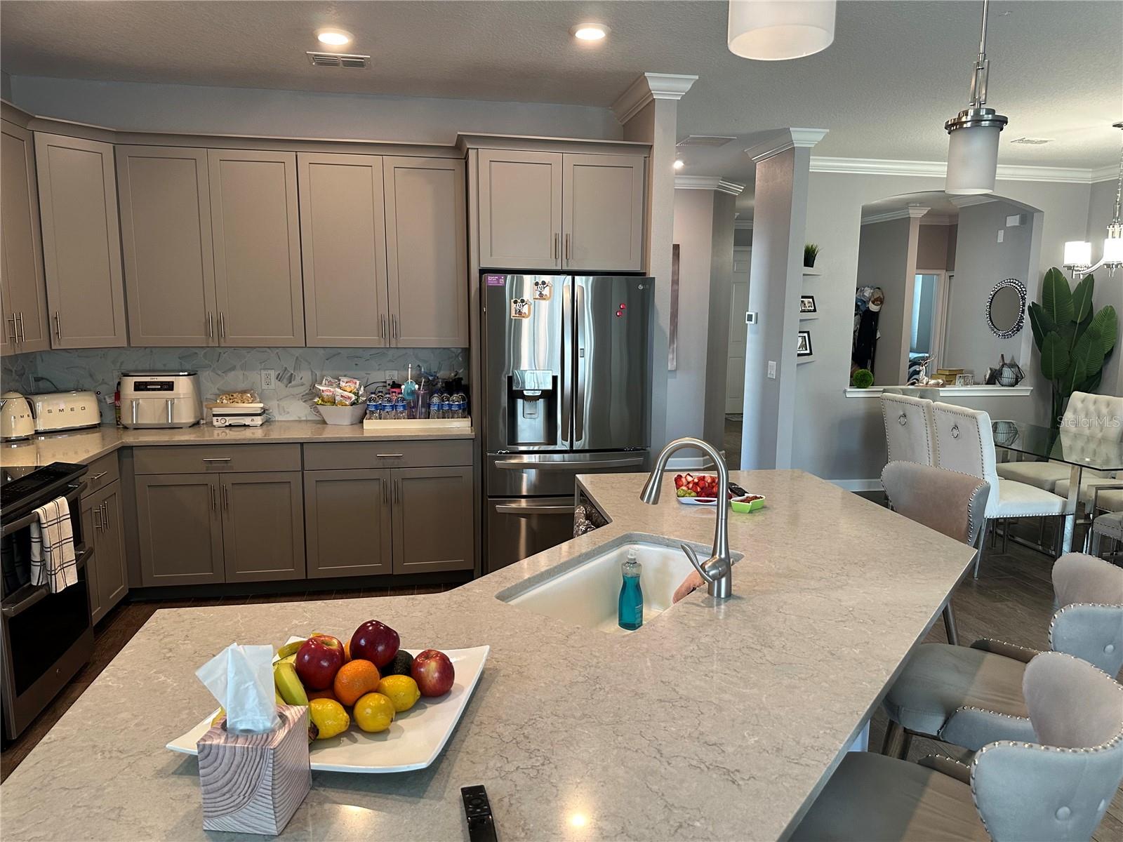 Image 3 of 10 For 1424 Clubman Drive