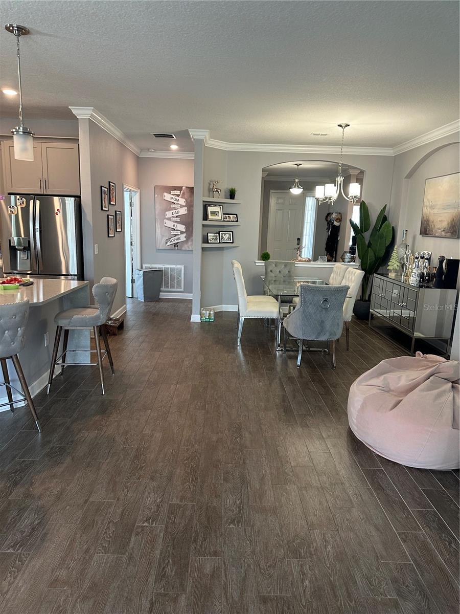 Image 9 of 10 For 1424 Clubman Drive