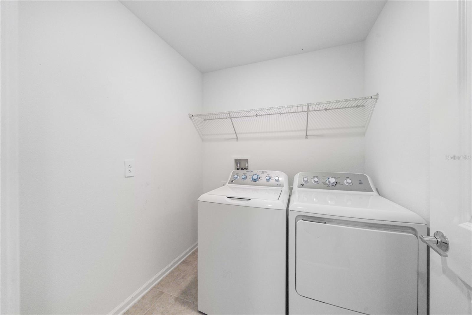 Image 26 of 35 For 942 Jackson Avenue