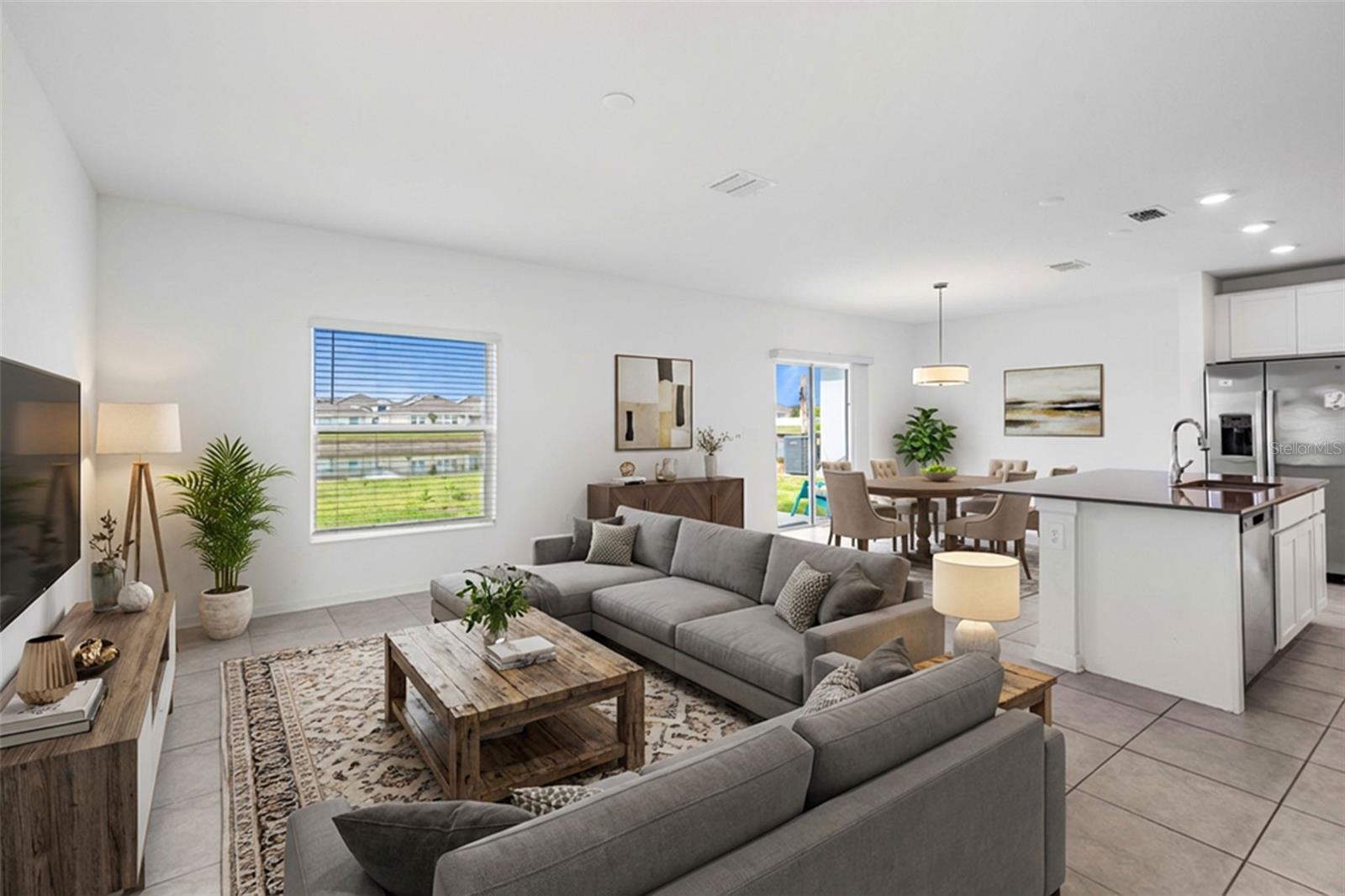 Image 3 of 35 For 942 Jackson Avenue