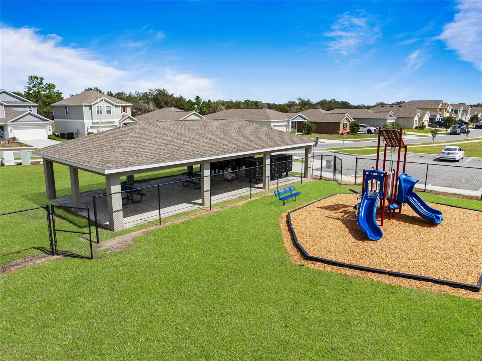 Image 30 of 35 For 942 Jackson Avenue