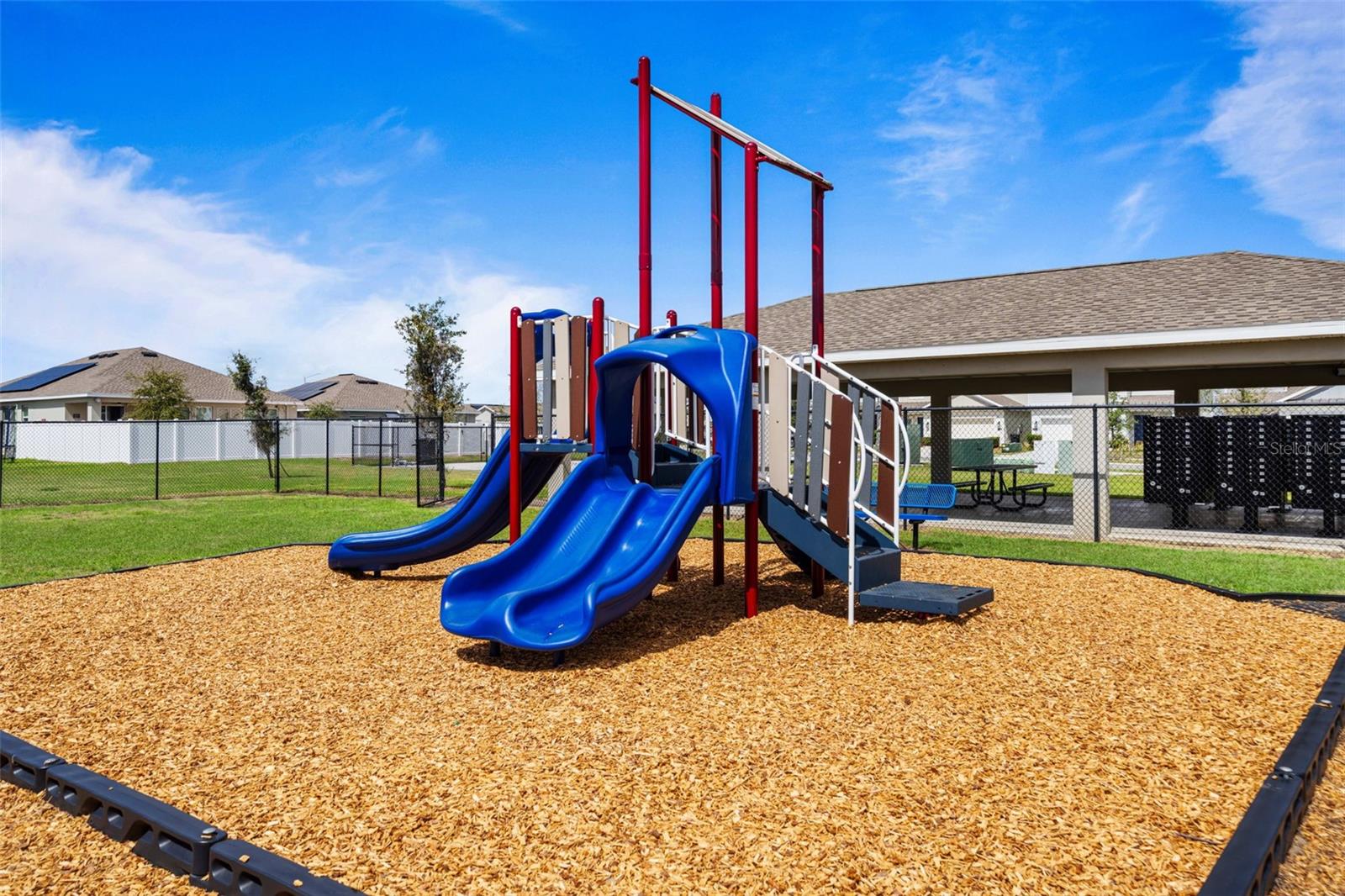 Image 31 of 35 For 942 Jackson Avenue