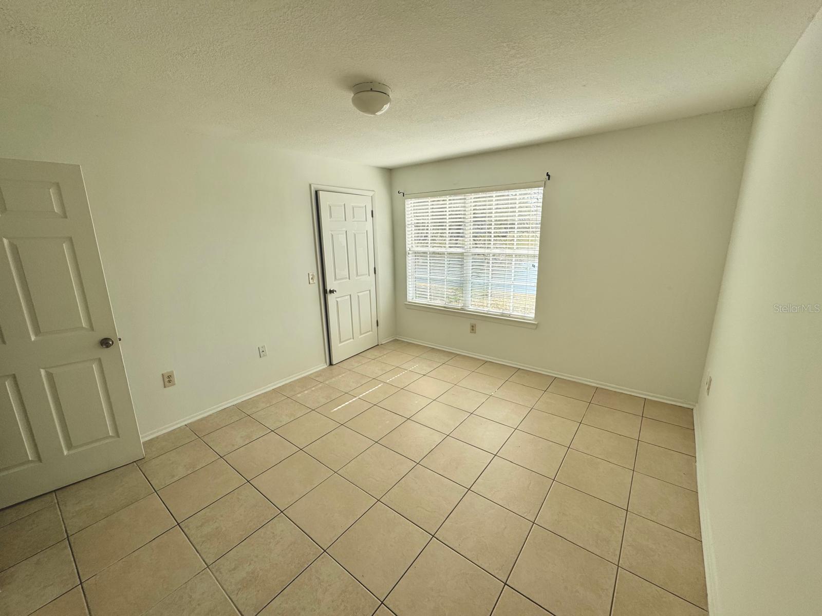 Image 13 of 25 For 1222 Bermuda Lakes Lane 106