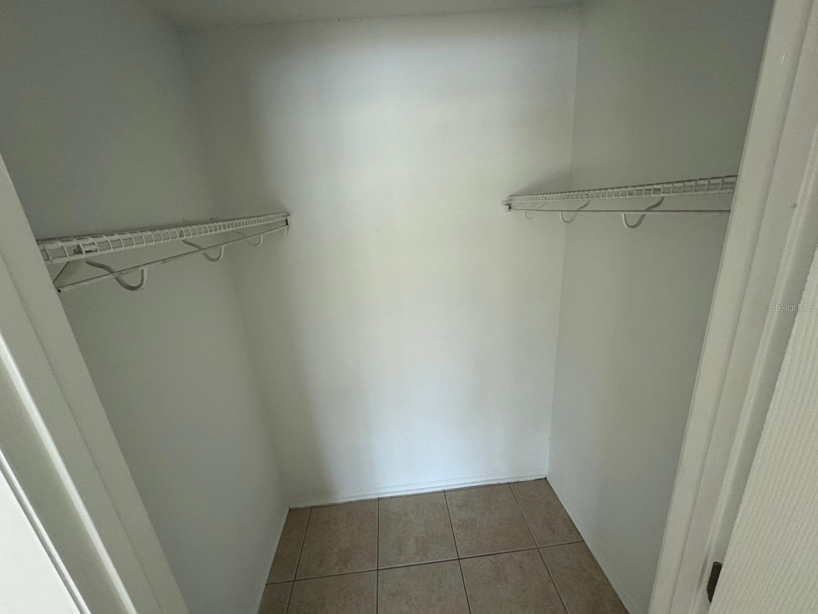 Image 6 of 25 For 1222 Bermuda Lakes Lane 106