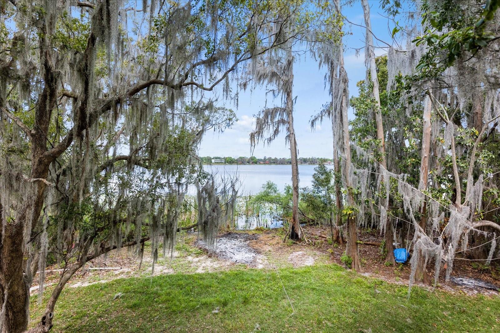 Image 11 of 48 For 3807 Semoran Boulevard