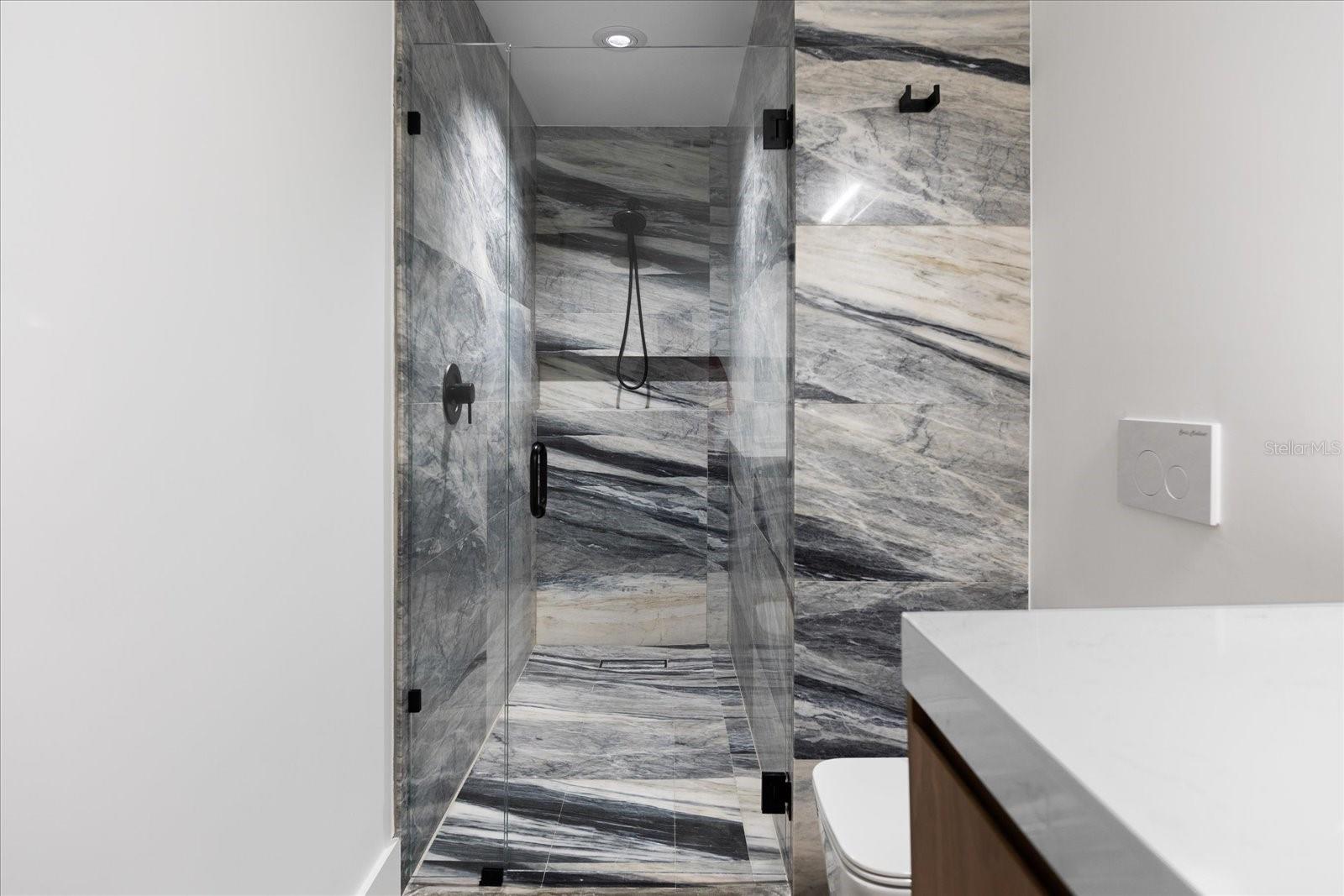 Image 20 of 48 For 3807 Semoran Boulevard