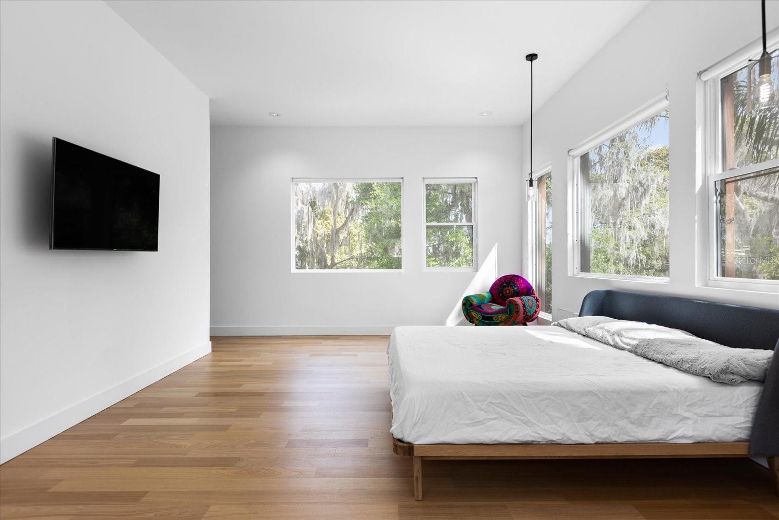 Image 28 of 48 For 3807 Semoran Boulevard