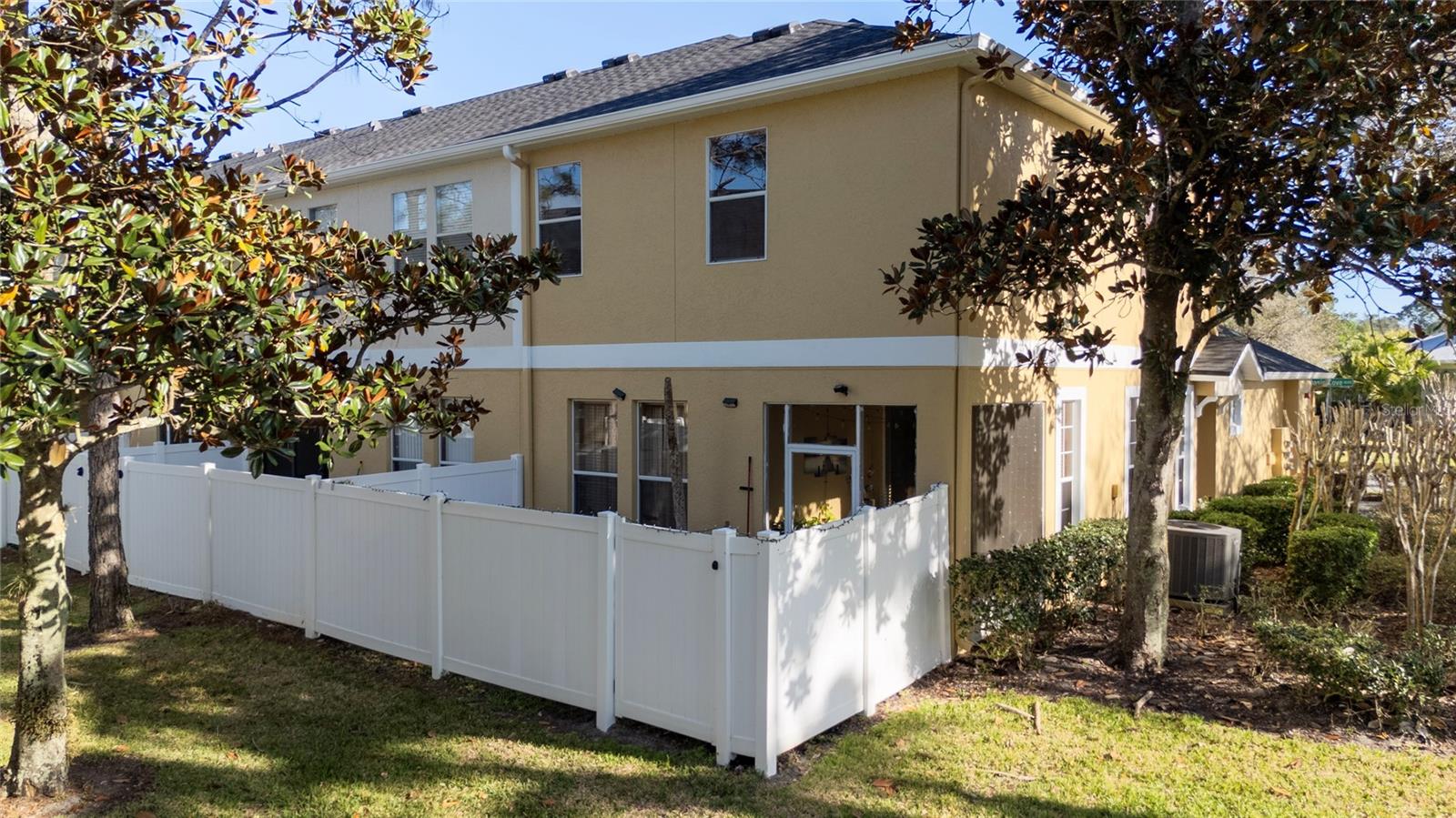 Image 34 of 48 For 14200 Oasis Cove Boulevard 3301