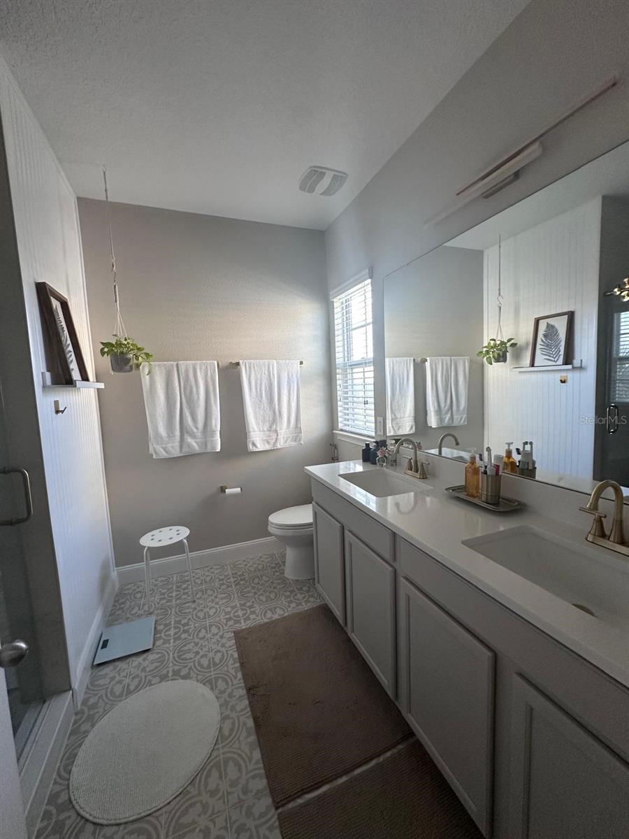 Image 15 of 22 For 15501 Honeybell Drive