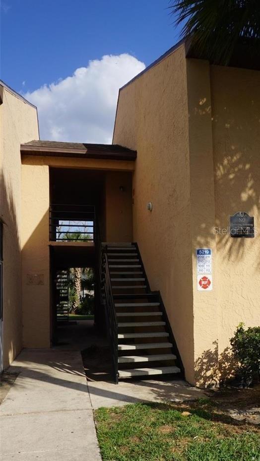 Image 3 of 24 For 5219 Via Hacienda Circle B209