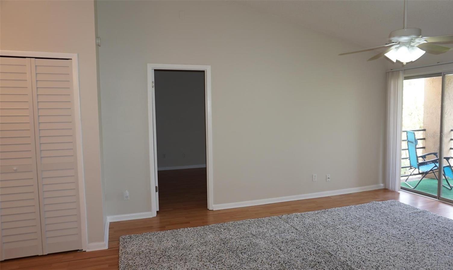 Image 4 of 24 For 5219 Via Hacienda Circle B209