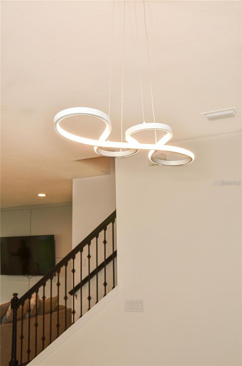 Image 14 of 65 For 5052 Center Court