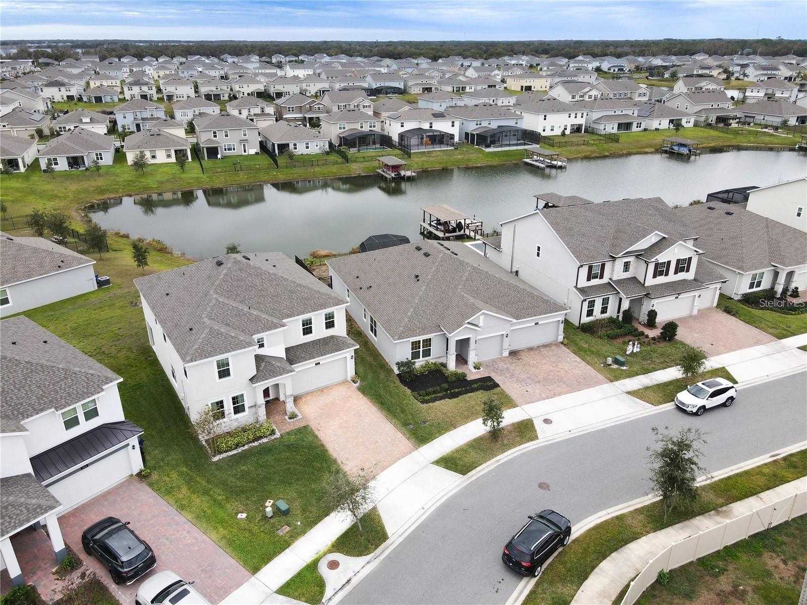 Image 44 of 65 For 5052 Center Court