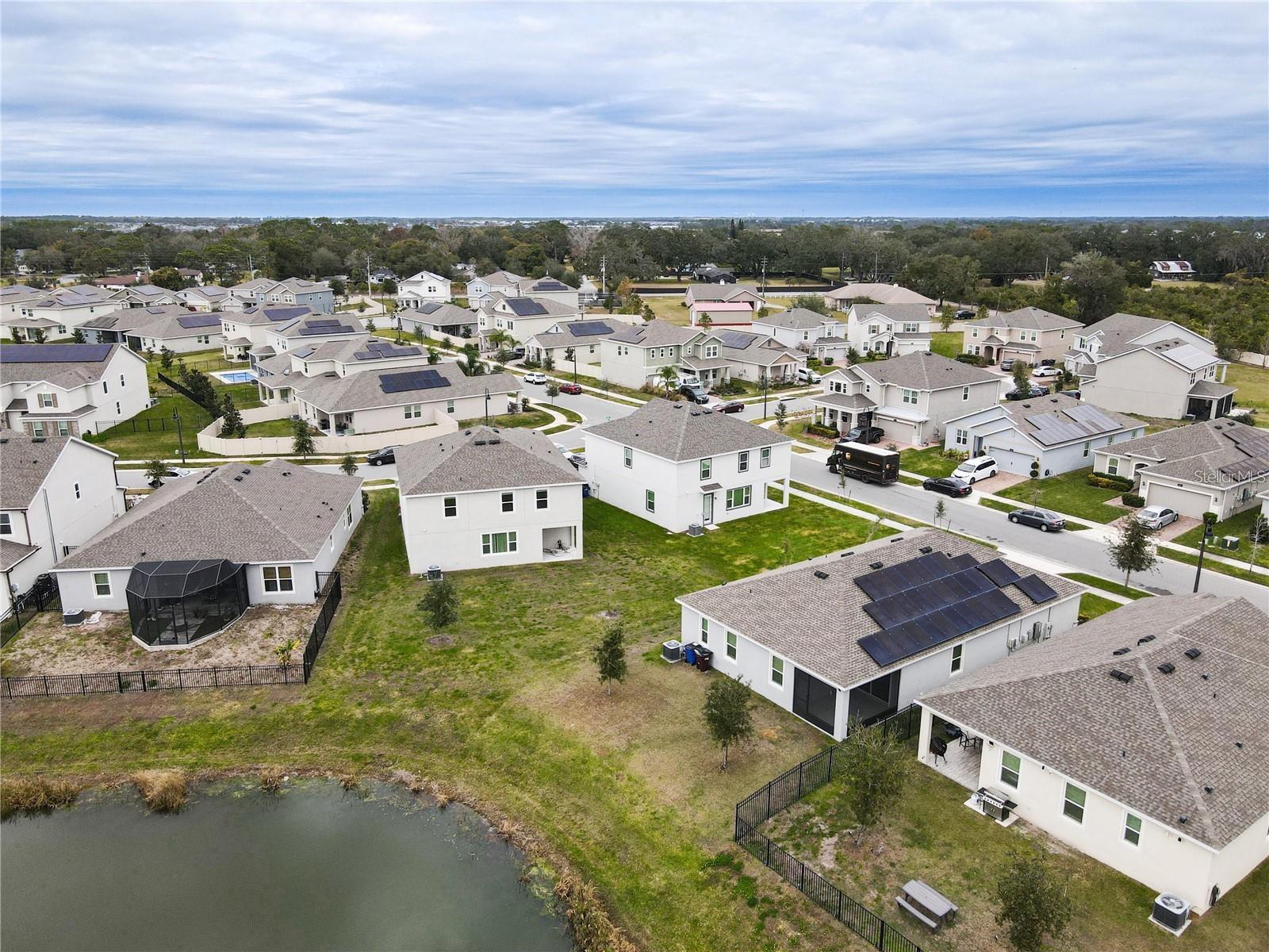 Image 48 of 65 For 5052 Center Court