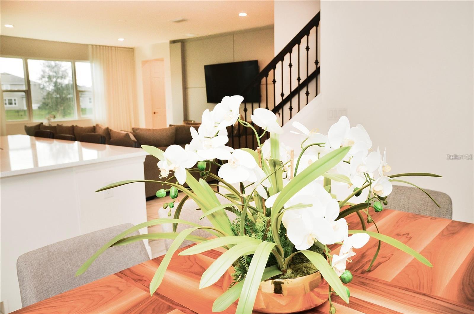 Image 8 of 65 For 5052 Center Court