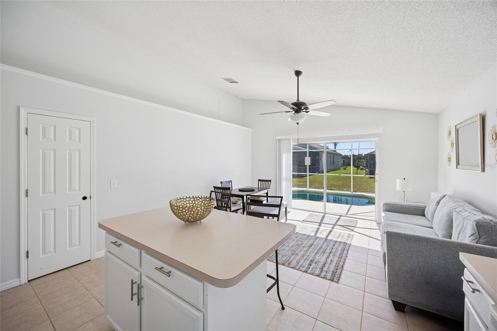 Image 12 of 29 For 222 Lake Shore Parkway