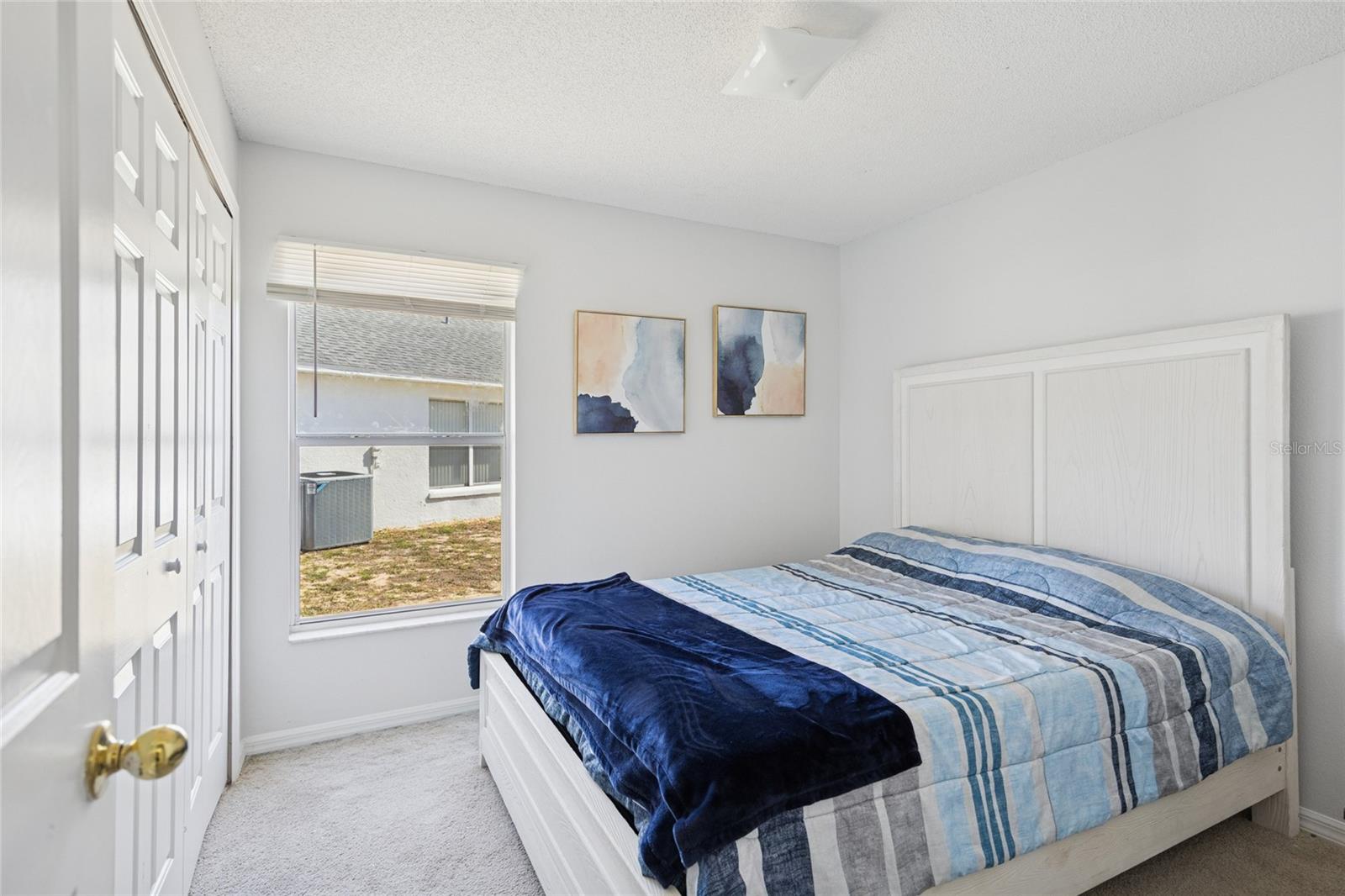 Image 19 of 29 For 222 Lake Shore Parkway