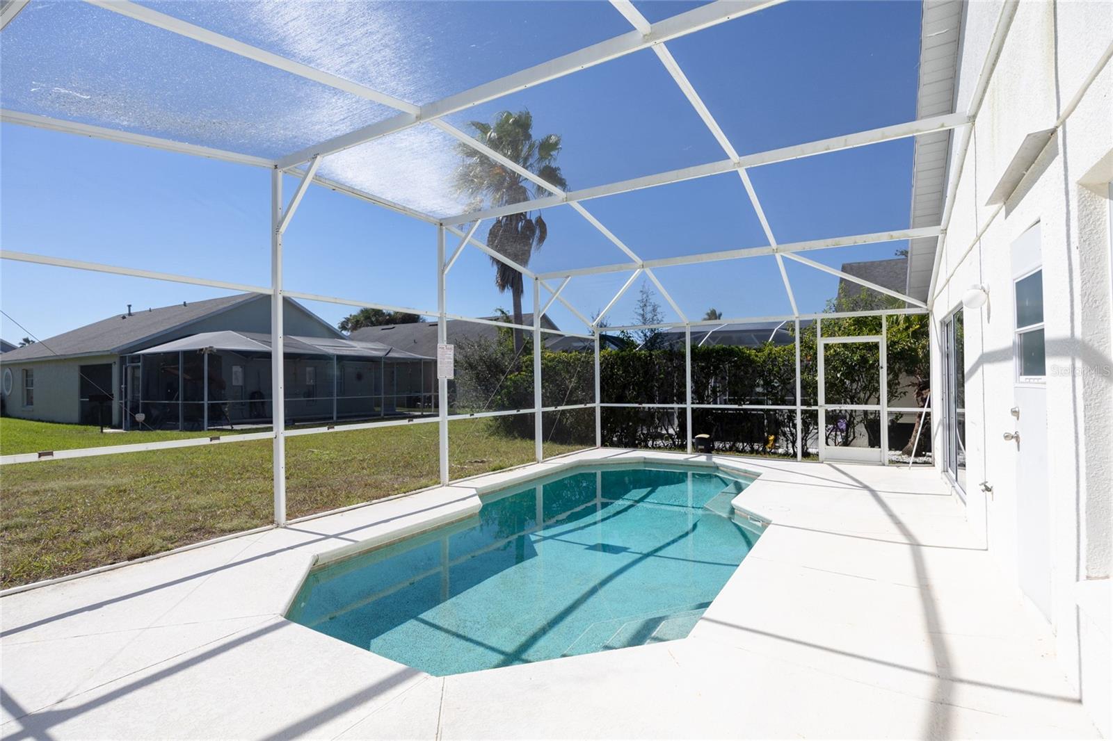 Image 26 of 29 For 222 Lake Shore Parkway