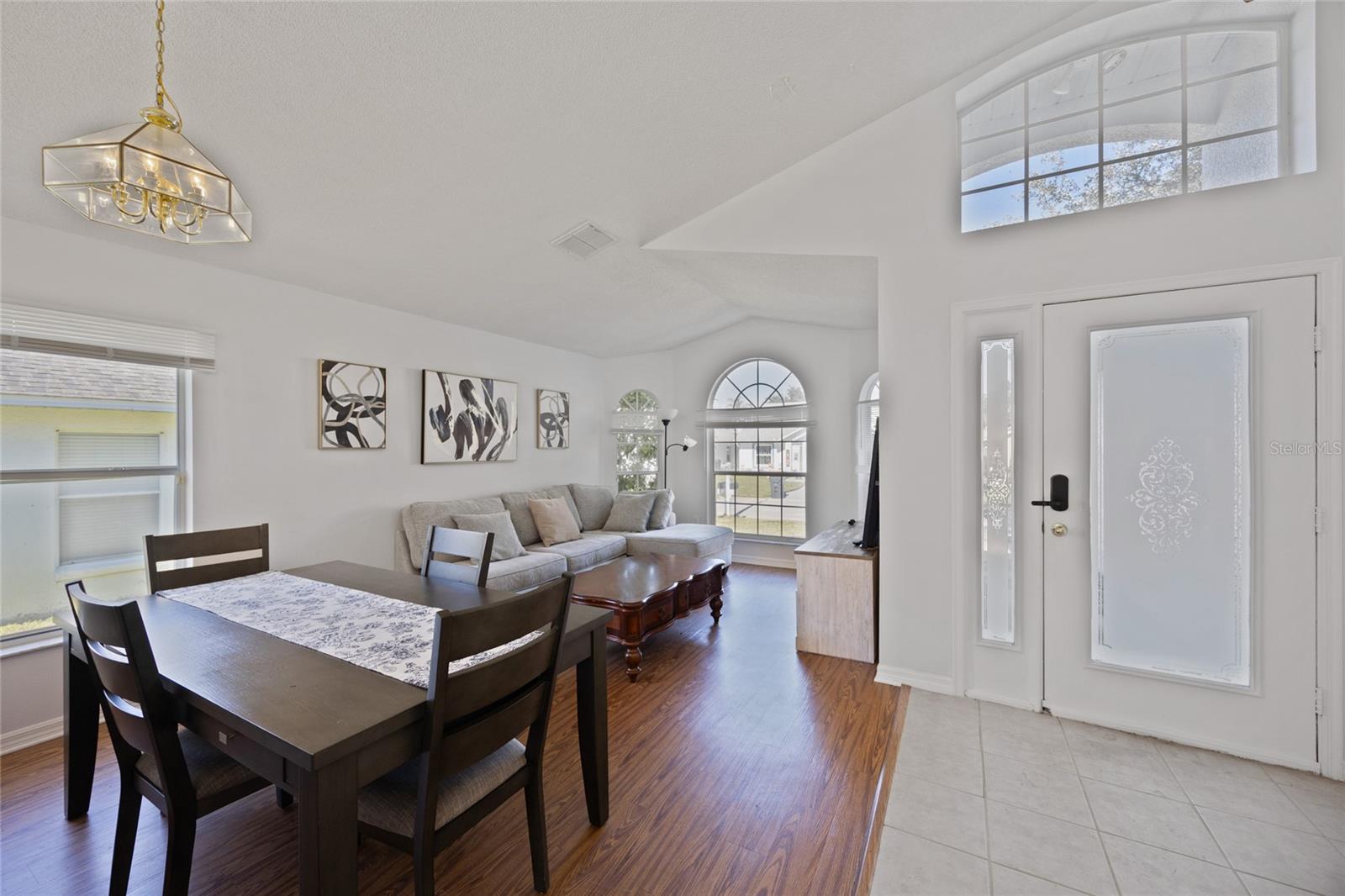 Image 5 of 29 For 222 Lake Shore Parkway